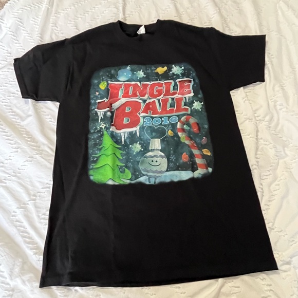 Fruit of the Loom Shirts Jingle Ball 26 Concert Tee Size M Poshmark